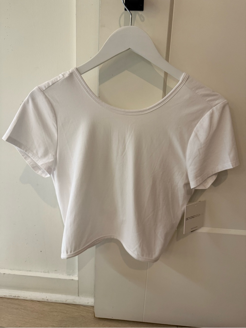 Beyond Yoga Featherweight Twist Out Tee- White